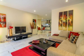 Отель Mayang Deluxe Apartment KLCC  Куала-Лумпур